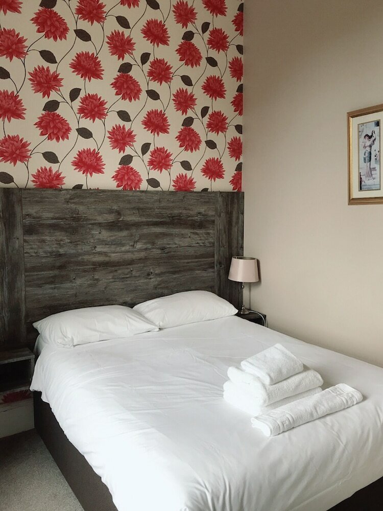 Hostal Alexander Guest House