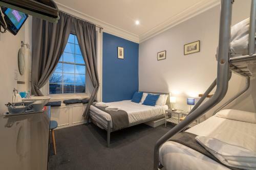 Hostal Edinburgh Caledonian Guesthouse