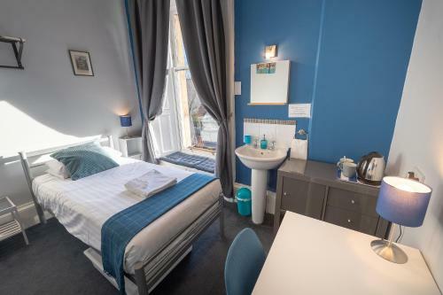 Hostal Edinburgh Caledonian Guesthouse