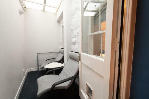 Hostal Edinburgh Caledonian Guesthouse