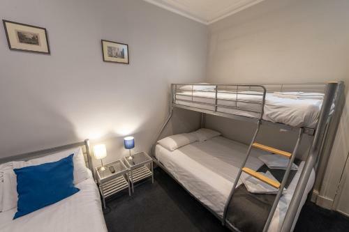 Hostal Edinburgh Caledonian Guesthouse
