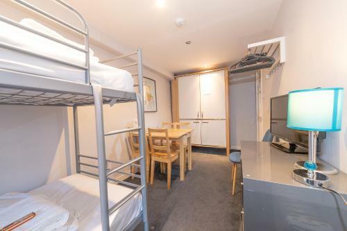 Hostal Edinburgh Caledonian Guesthouse