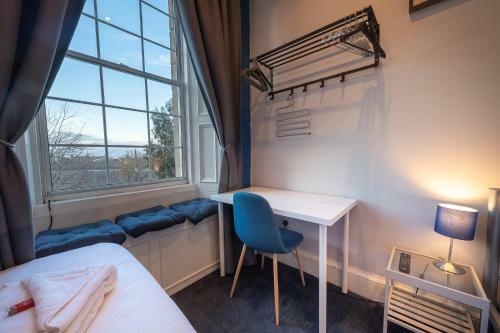 Hostal Edinburgh Caledonian Guesthouse