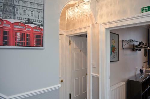 Hostal Edinburgh Caledonian Guesthouse