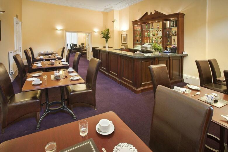 Ballantrae Hotel