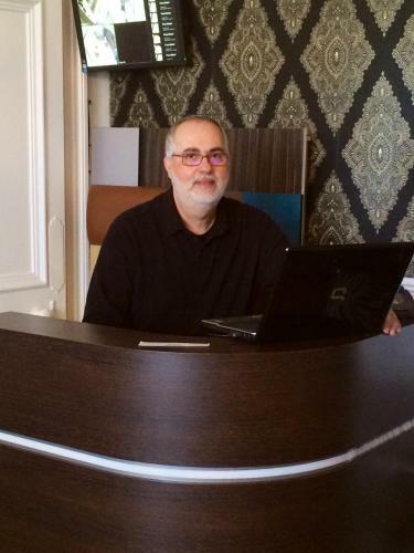 Hostal Edinburgh Thistle Guest House