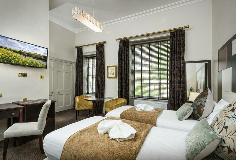 Albany Ballantrae Hotel