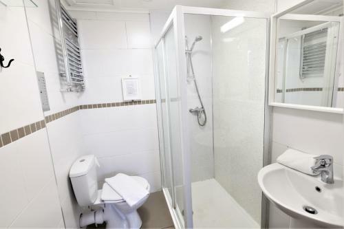 Hostal Balmore Guest House