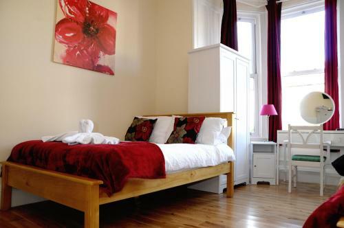 Hostal Balmore Guest House