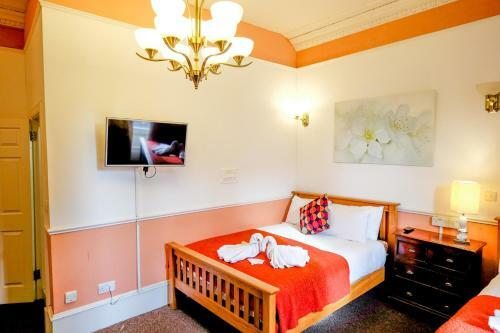 Hostal Balmore Guest House