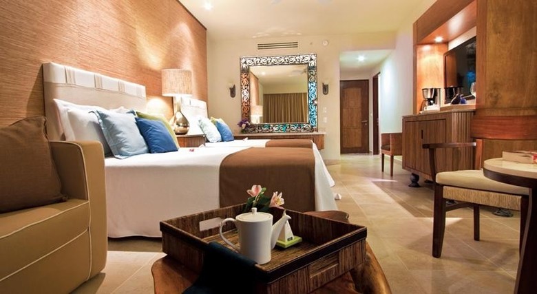 Hotel Almar Resort