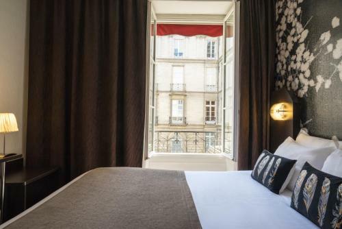 Hotel Voltaire Opera