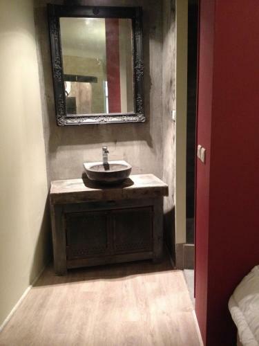 Vintage Apartment