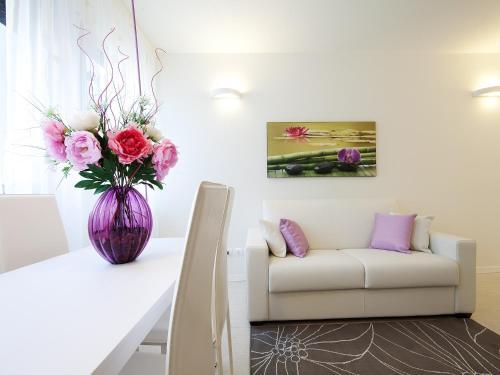 La Farina Apartments