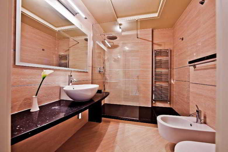 Hotel Kristal Palace