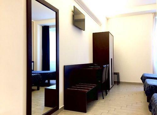 Esco Hotel
