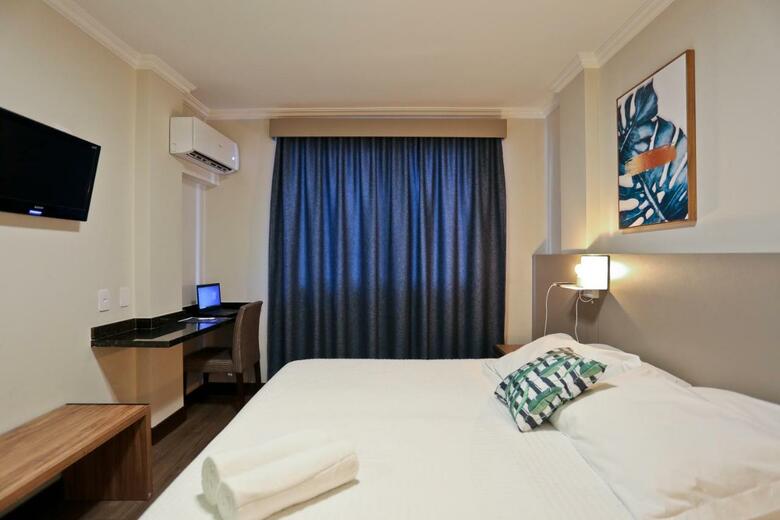 Sandri City Hotel