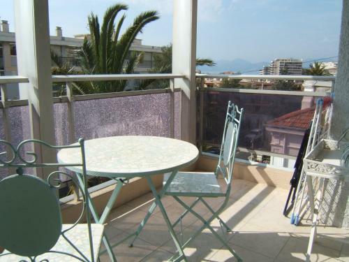 Apartamento Eden Residence