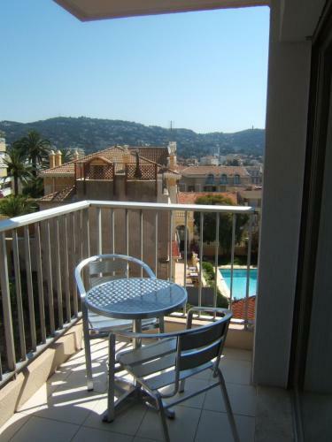 Apartamento Eden Residence