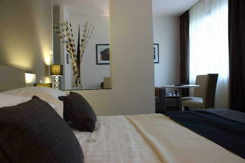 Stelle Hotel
