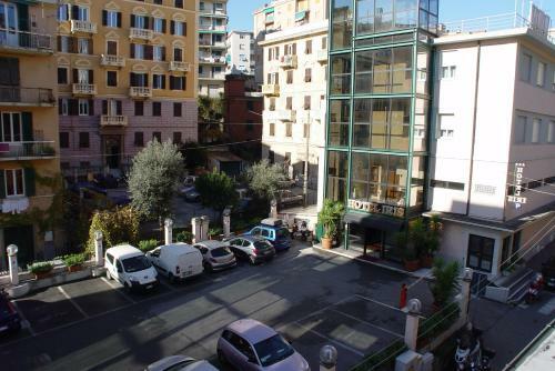 Hotel Iris