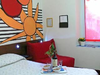 Hotel Cairoli