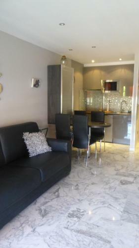 Apartamento Rue Lacour One Bedroom 239