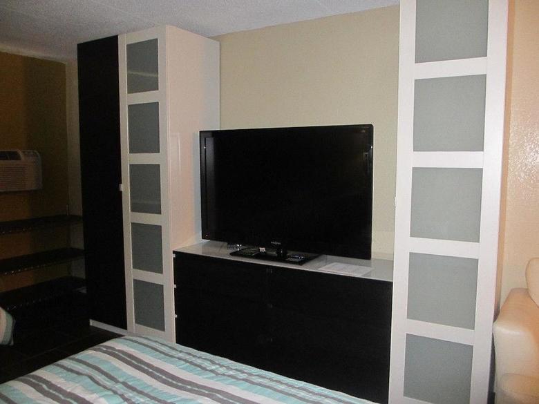 Hotel Riverside Suites