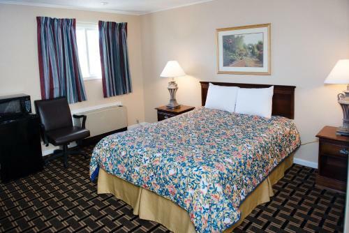 Motel Grand View Plaza Inn & Suites