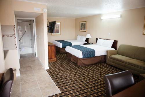 Motel Grand View Plaza Inn & Suites
