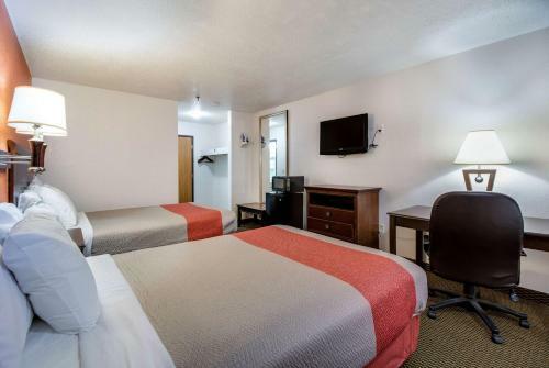 Hotel Marion Airport Inn & Suites