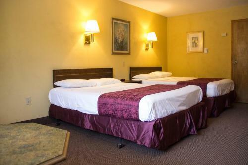 Fran Cove Motel