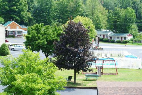 Fran Cove Motel
