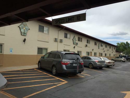 Lamplighter Motel