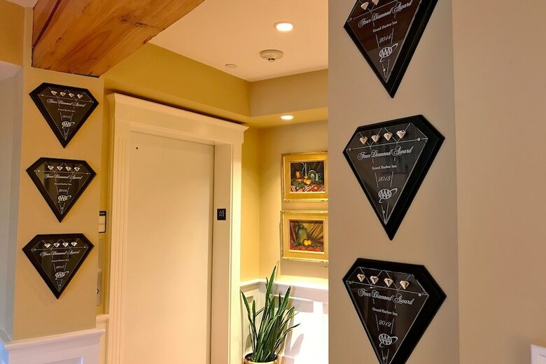 Posada Grand Harbor Inn