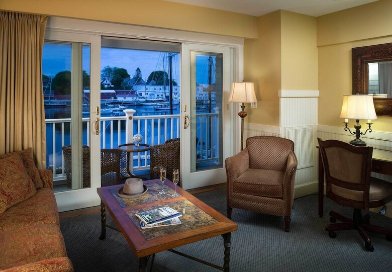 Posada Grand Harbor Inn