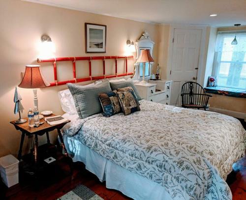 Bed & Breakfast Inns At Blackberry Common