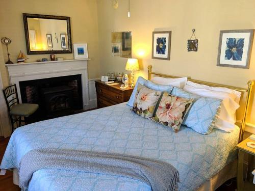Bed & Breakfast Inns At Blackberry Common