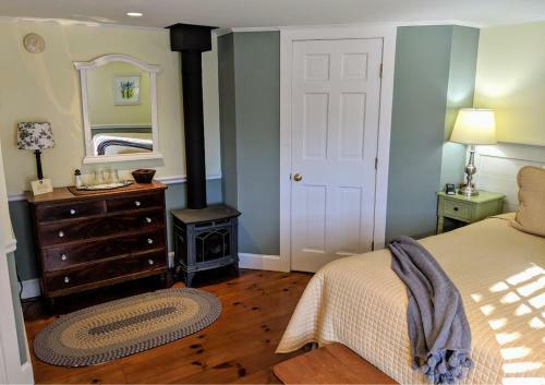 Bed & Breakfast Inns At Blackberry Common
