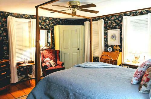 Bed & Breakfast Inns At Blackberry Common