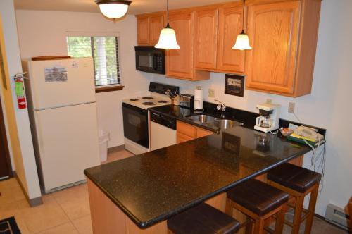 Aparthotel Beaver Village Condominiums By Destination West