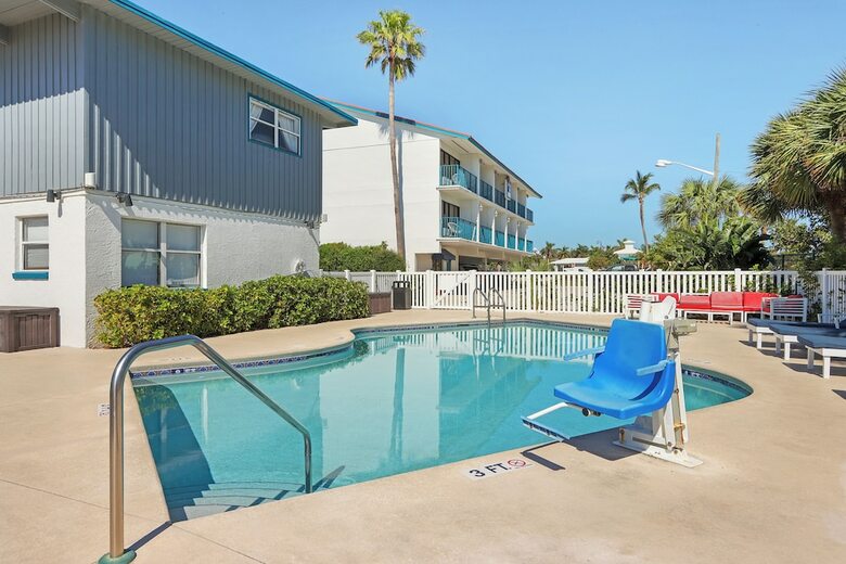 Hotel Royal Inn Beach Hutchinson Island
