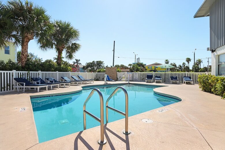 Hotel Royal Inn Beach Hutchinson Island