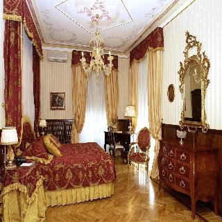 Hotel Jolanda