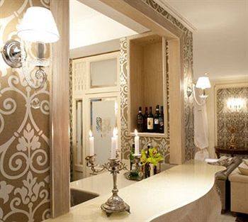 Hotel Jolanda