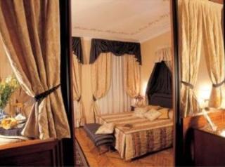 Hotel Jolanda