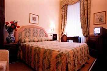 Hotel Jolanda