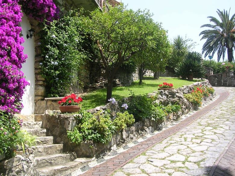 Hotel La Vela (castello Il Rifugio)