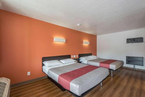 Motel 6 Fallon