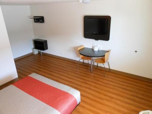 Motel 6 Fallon